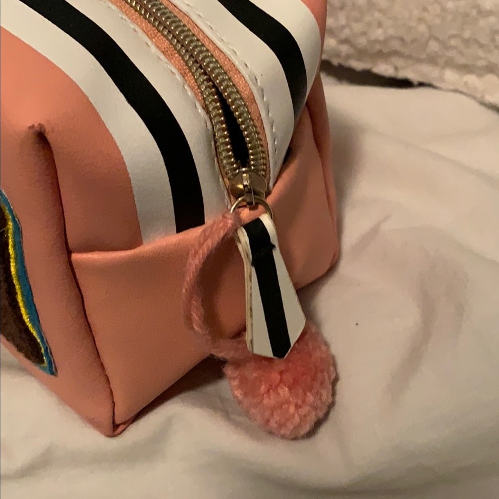 Make up case - Picture 3 of 4